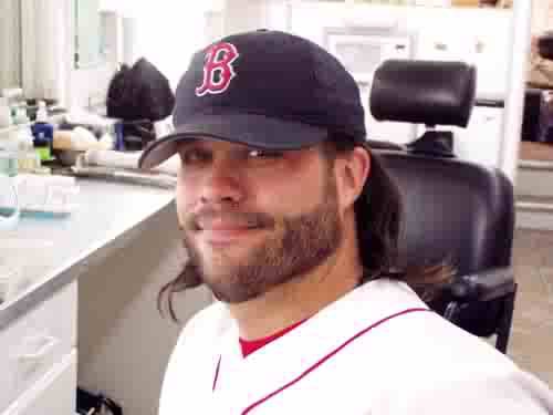 Mark Van Savage as Johnny Damon, in Fever Pitch