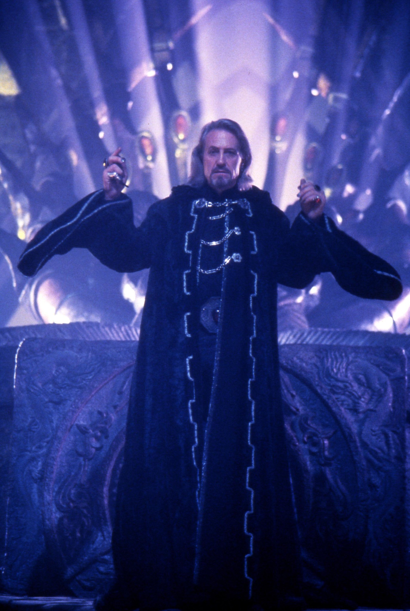 Still of Reiner Schöne in Mortal Kombat: Annihilation (1997)