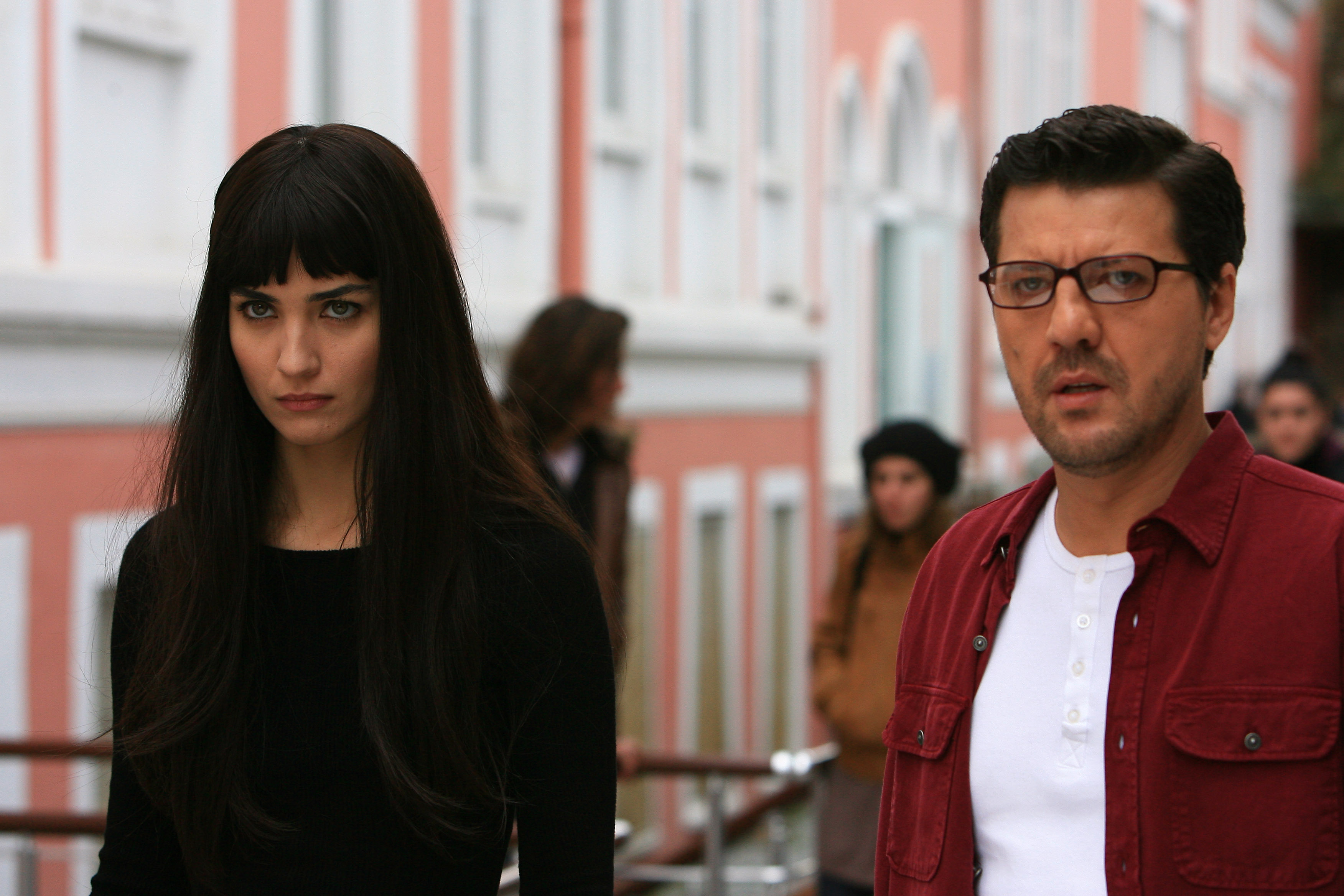 Ilker Aksum and Tuba Büyüküstün in 20 Dakika (2013)