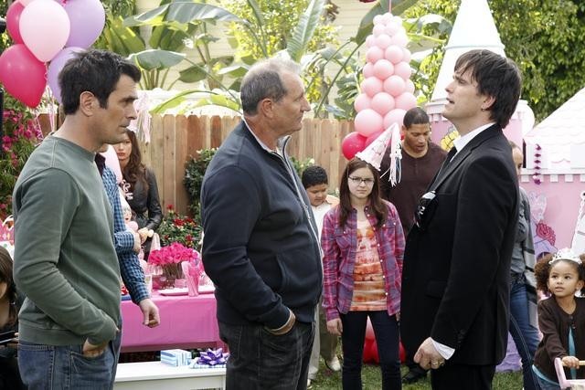 Still of Matt Dillon, Ty Burrell, Ed O'Neill and Ariel Winter in Moderni seima (2009)