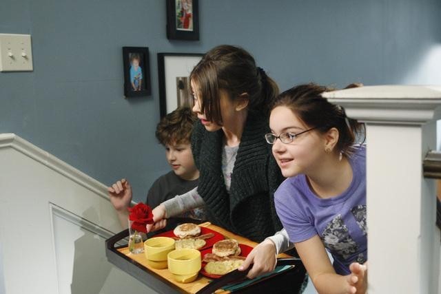 Still of Sarah Hyland, Ariel Winter and Nolan Gould in Moderni seima (2009)