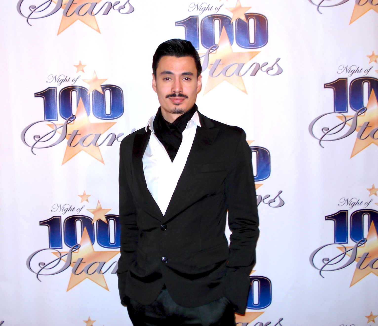 Enzo Zelocchi at a Night of 100 Stars-2010 Academy Awards Party