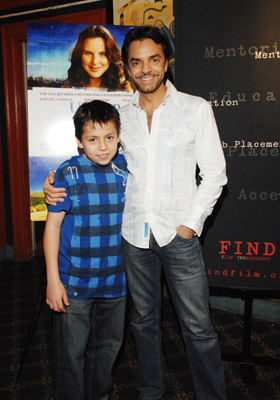 Eugenio Derbez and Adrian Alonso at event of La misma luna (2007)