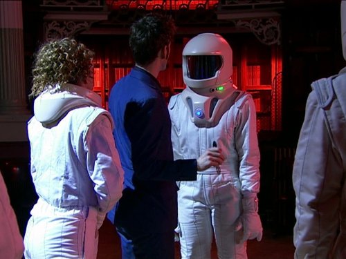 Still of Alex Kingston and Matt Smith in Doctor Who (2005)