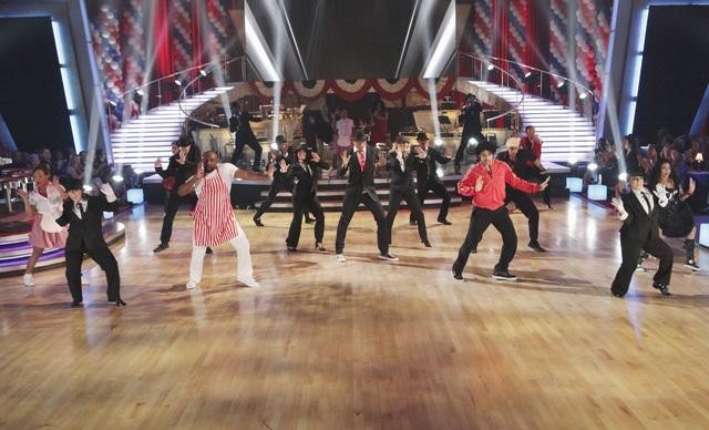 Still of Jamal Sims in Dancing with the Stars: Episode #12.9 (2011)