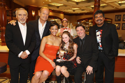Dennis Hopper, Kelsey Grammer, Nathan Lane, George Lopez, Madeline Carroll and Paula Patton at event of Swing Vote (2008)