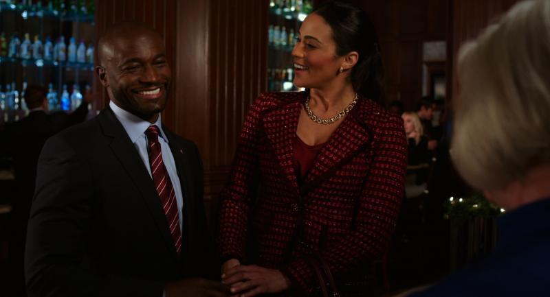 Still of Taye Diggs and Paula Patton in Baggage Claim (2013)