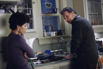 Still of John Noble and Jasika Nicole in Ties riba (2008)