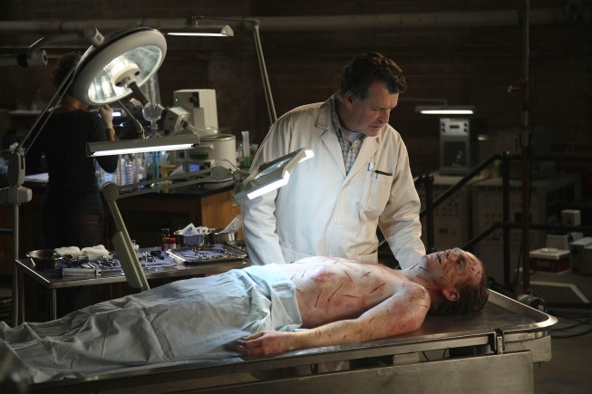 Still of John Noble in Ties riba (2008)