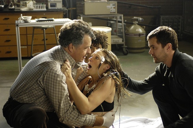 Still of Joshua Jackson, John Noble and Anna Torv in Ties riba (2008)