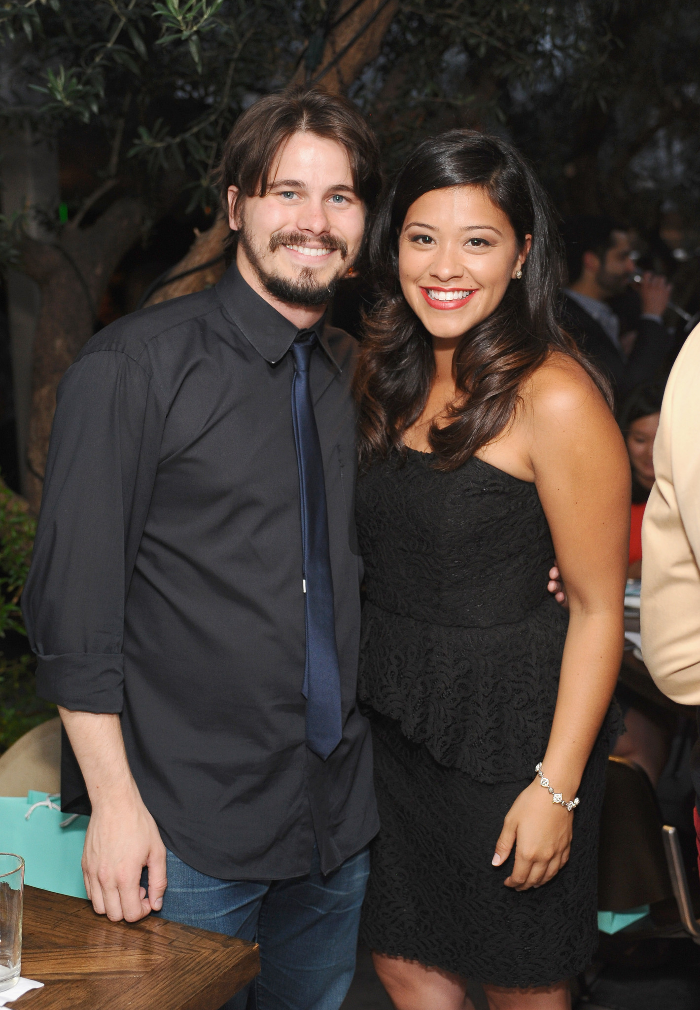 Jason Ritter and Gina Rodriguez