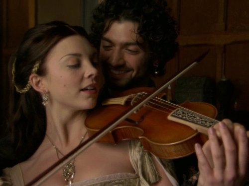 Still of David Alpay and Natalie Dormer in The Tudors (2007)
