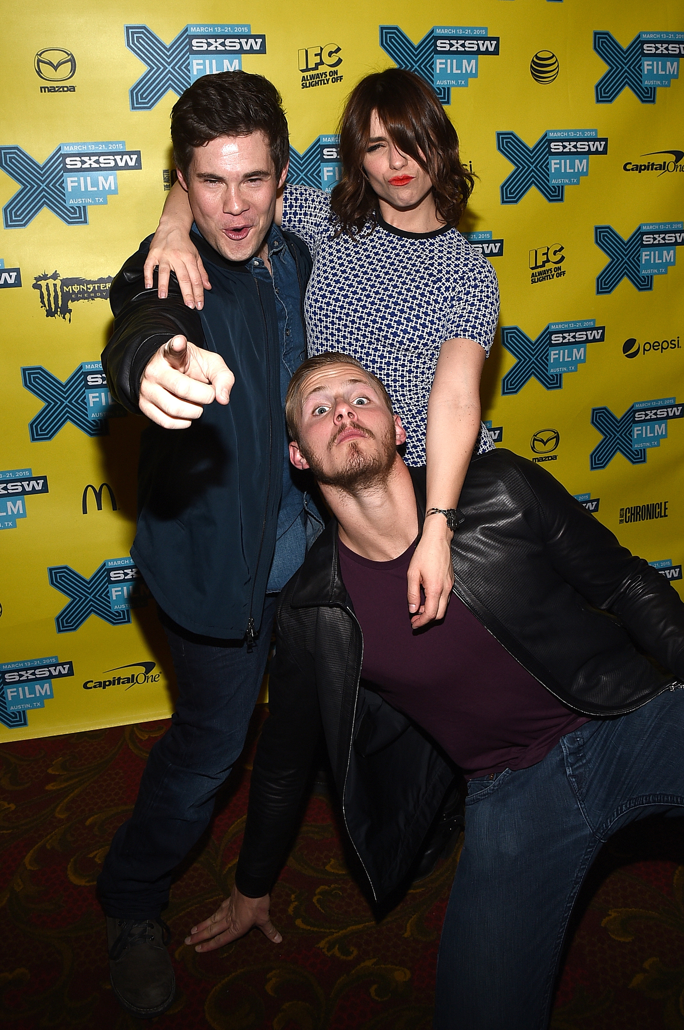 Alexander Ludwig, Angela Trimbur and Adam DeVine at event of The Final Girls (2015)