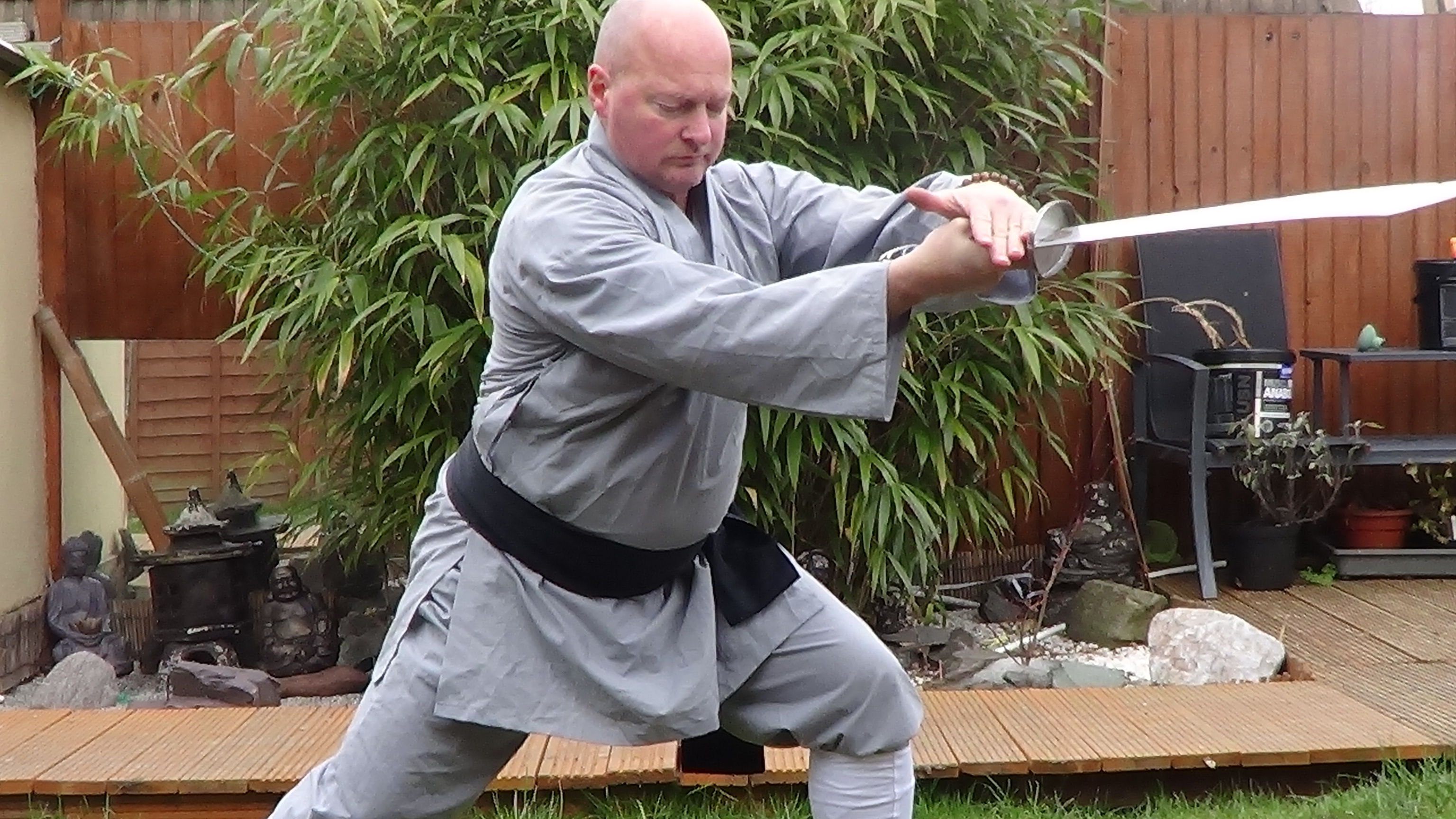 ADAM RICHARDS FIGHT DIRECTOR FILMING CHINESE BROADSWORD ON SET