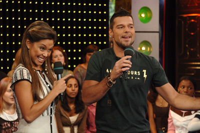 Ricky Martin and Vanessa Lachey at event of Total Request Live (1999)