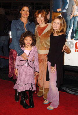 Frances Fisher, Dina Eastwood, Francesca Eastwood and Morgan Eastwood at event of Cheaper by the Dozen (2003)