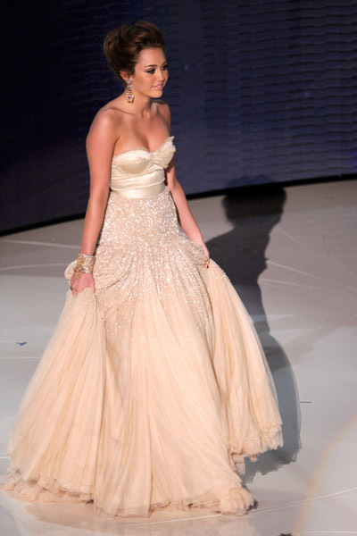 Miley Cyrus at event of The 82nd Annual Academy Awards (2010)