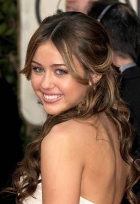 Miley Cyrus at event of The 66th Annual Golden Globe Awards (2009)