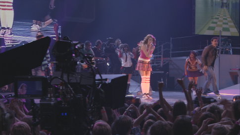 Still of Miley Cyrus in Hannah Montana & Miley Cyrus: Best of Both Worlds Concert (2008)