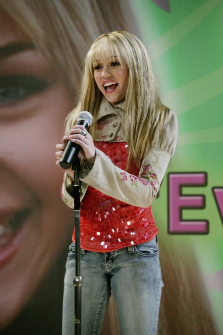 Still of Miley Cyrus in Hannah Montana (2006)