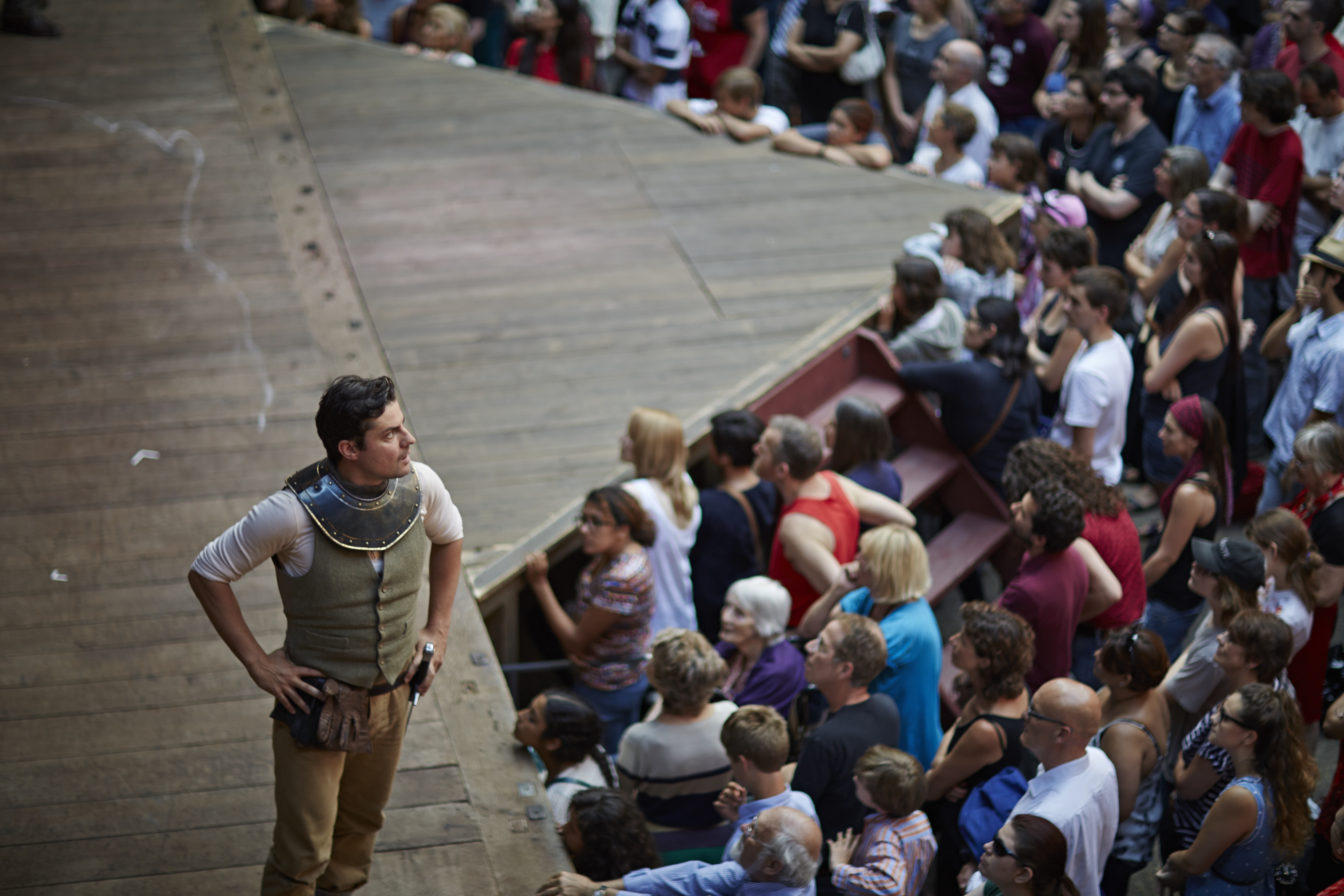 As Edmund in King Lear at Shakespeare's Globe (2014)