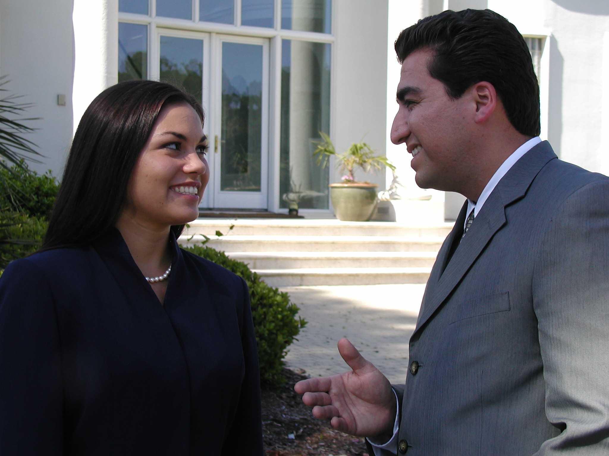 Abilio Diniz with his sister in Interpol series