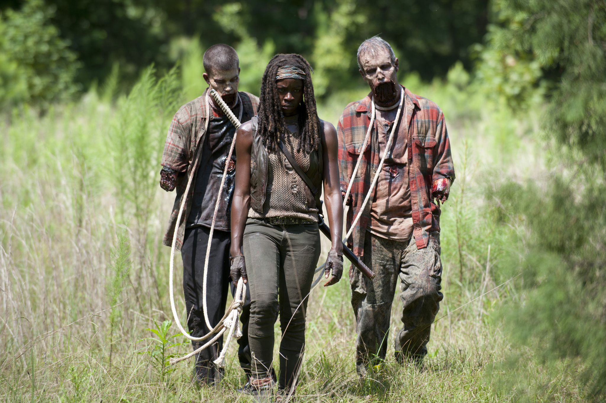 Still of Danai Gurira in Vaiksciojantys negyveliai (2010)