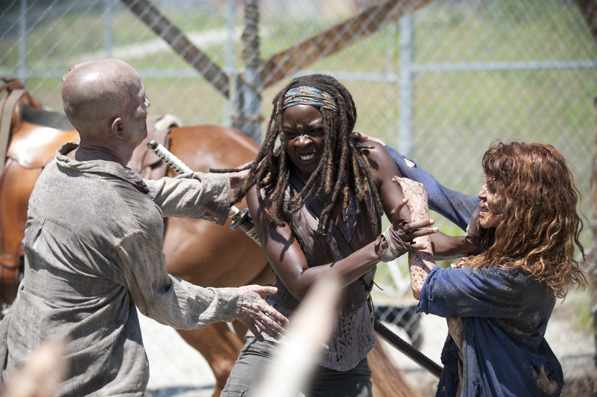 Still of Danai Gurira in Vaiksciojantys negyveliai (2010)