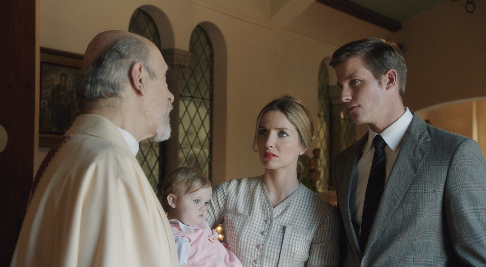 Still of Tony Amendola, Ward Horton and Annabelle Wallis in Anabele (2014)