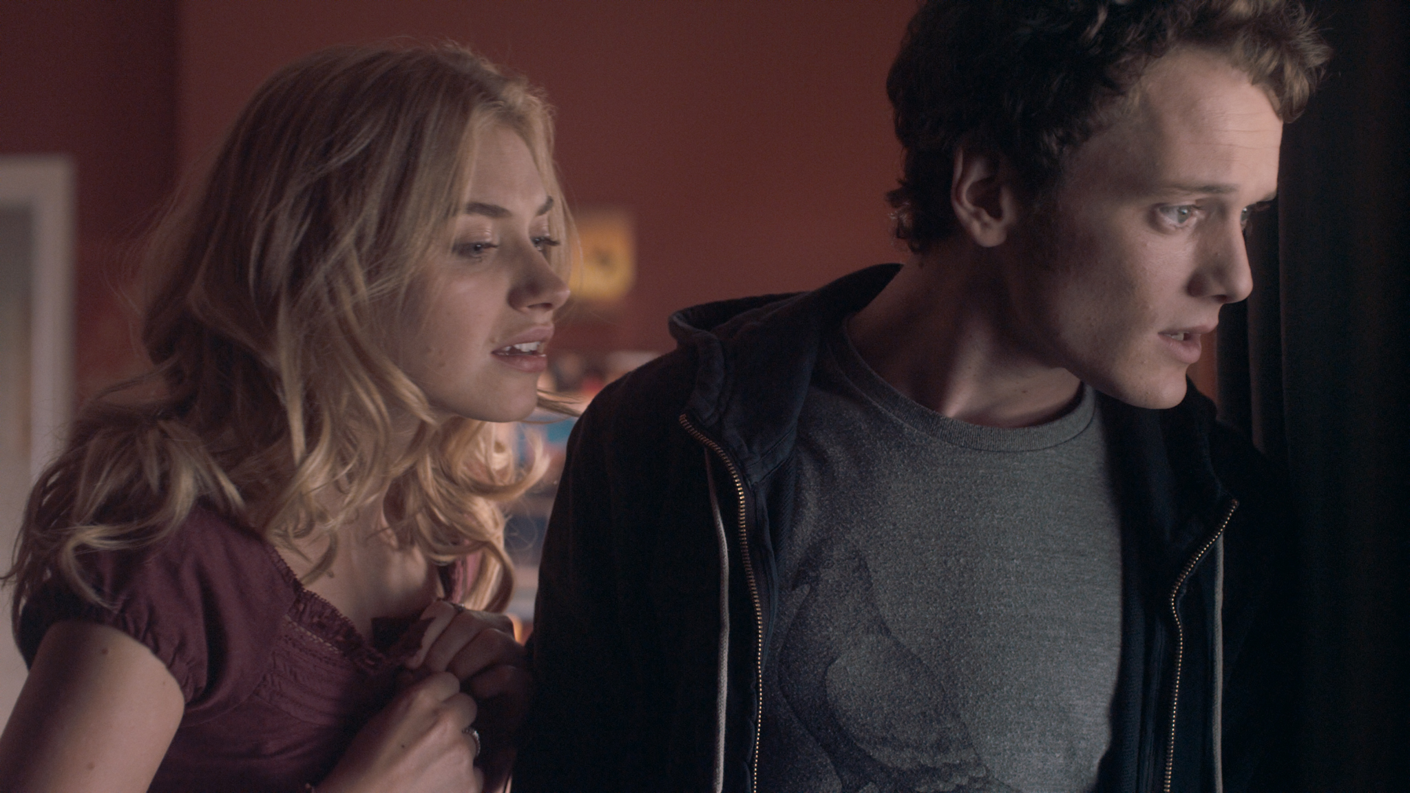 Still of Anton Yelchin and Imogen Poots in Fright Night (2011)