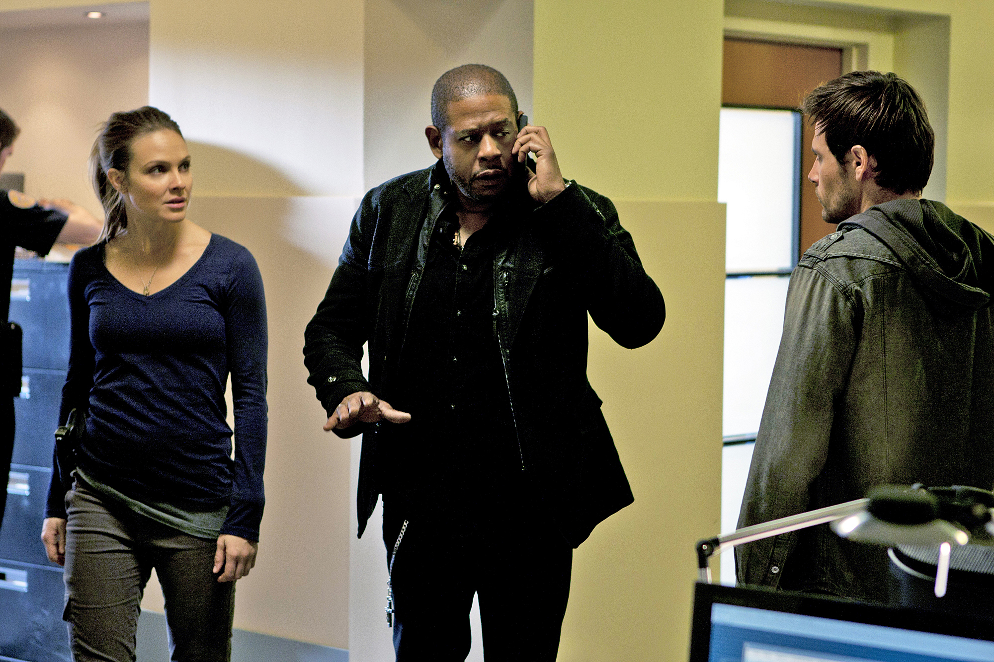 Still of Forest Whitaker, Beau Garrett and Matt Ryan in Criminal Minds: Suspect Behavior (2011)