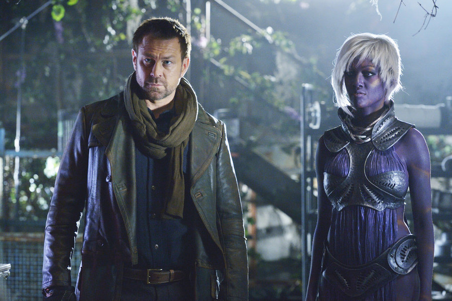 Still of Grant Bowler and Nichole Galicia in Defiance (2013)