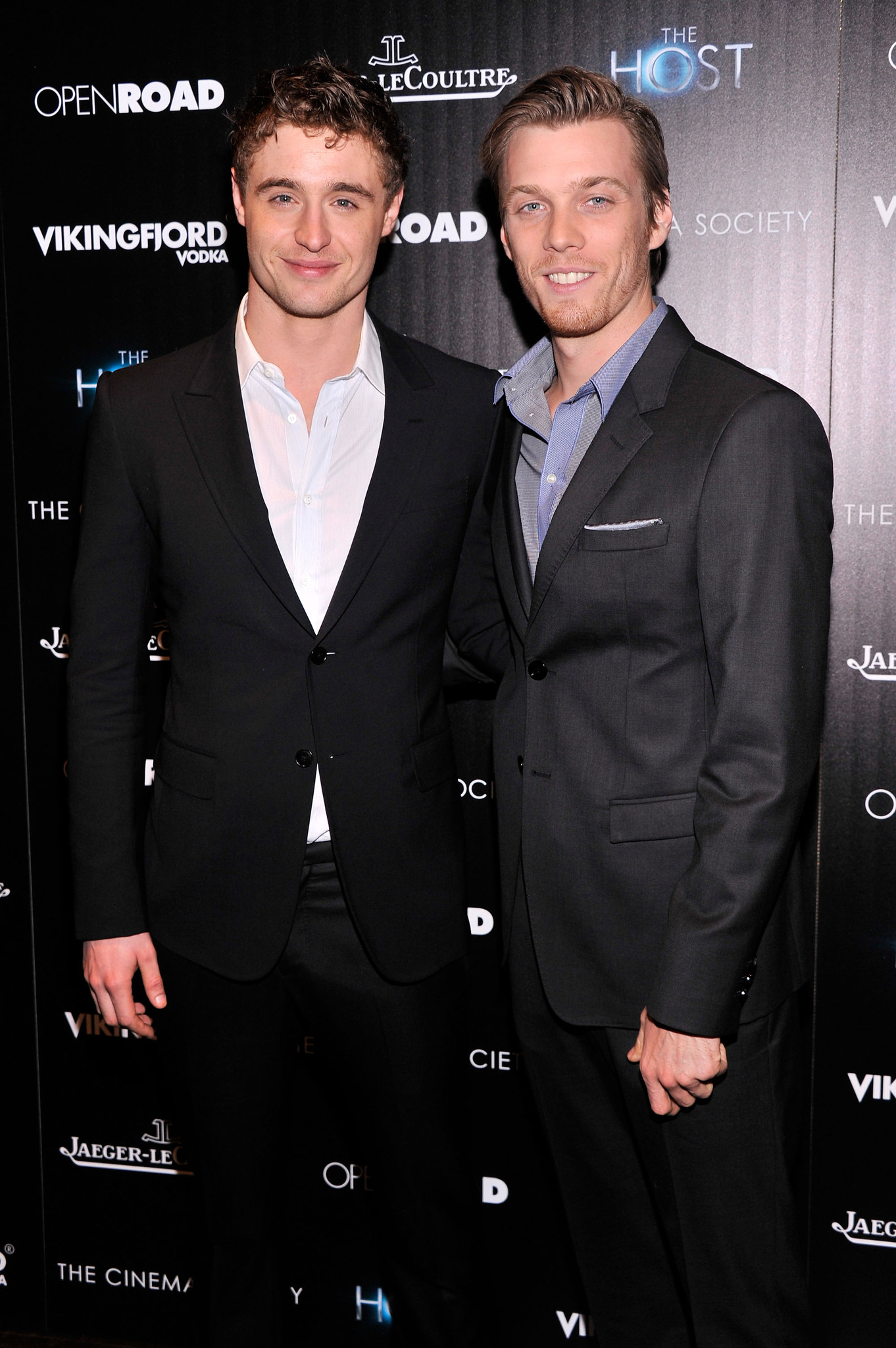 Max Irons and Jake Abel at event of Sielonese (2013)