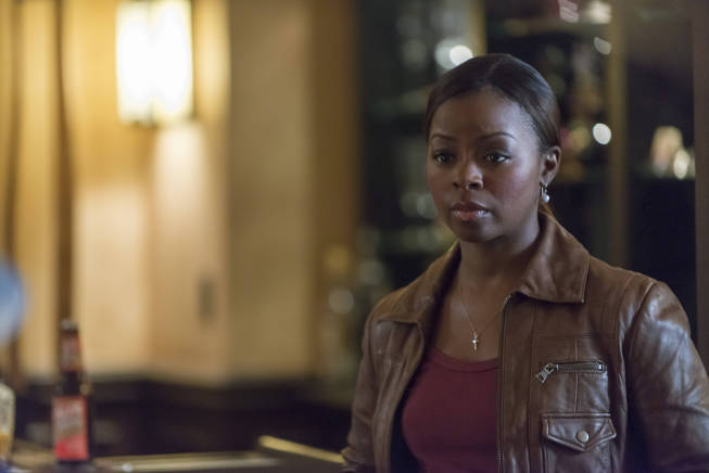 Still of Erica Tazel and Rachel Brooks in Justified (2010)