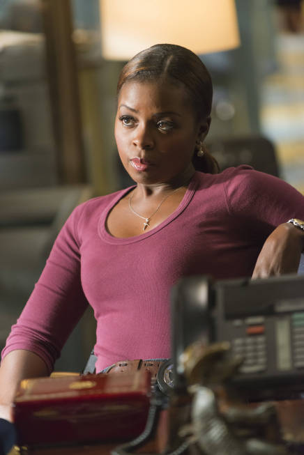 Still of Erica Tazel and Rachel Brooks in Justified (2010)