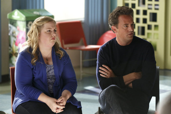 Still of Matthew Perry and Sarah Baker in Go On: There's No 'Ryan' in Team (2012)