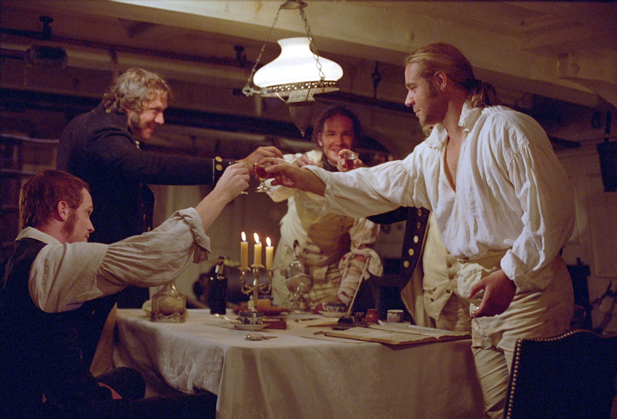 Still of Russell Crowe, Paul Bettany, James D'Arcy and Robert Pugh in Master and Commander: The Far Side of the World (2003)
