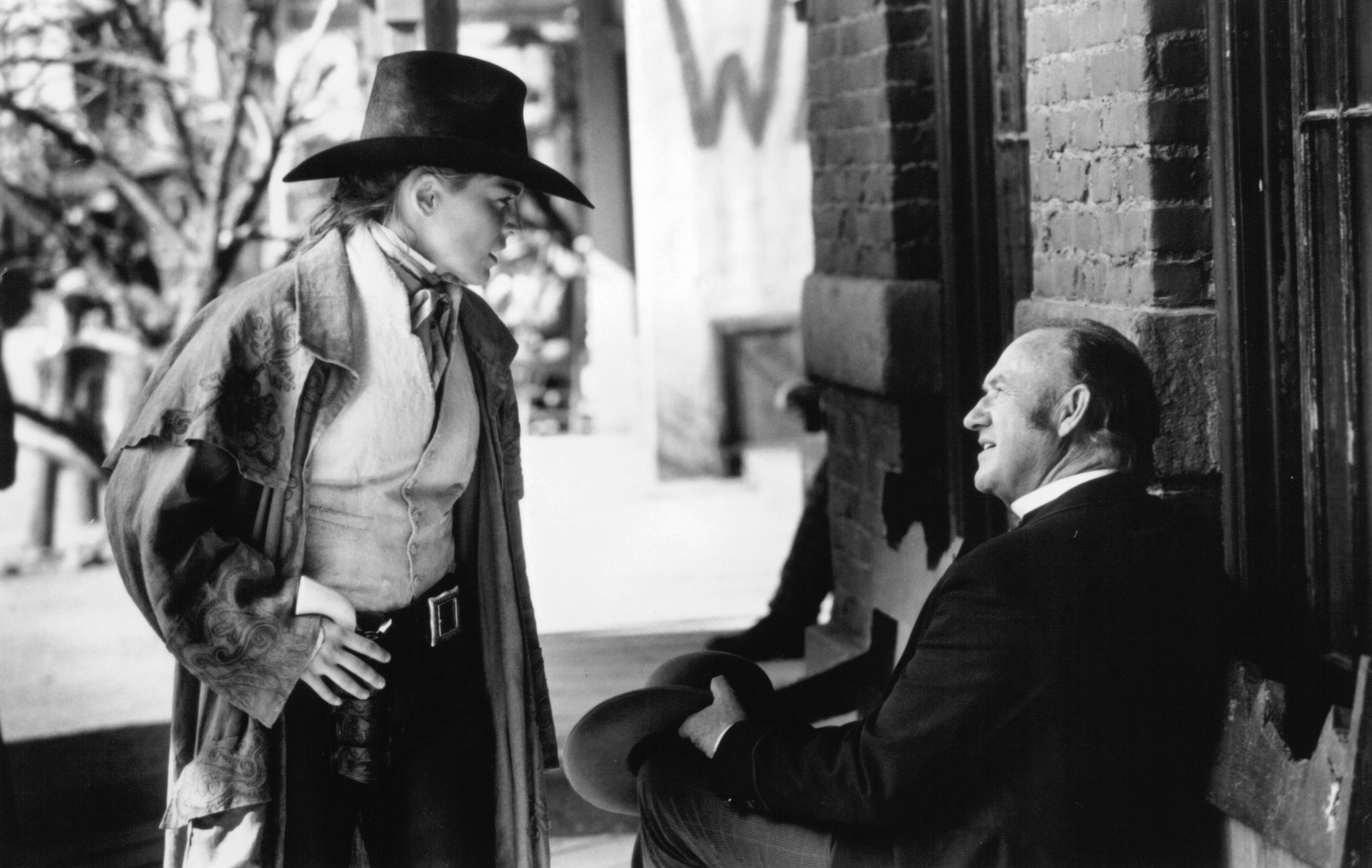 Still of Sharon Stone and Gene Hackman in Greitas ir negyvas (1995)