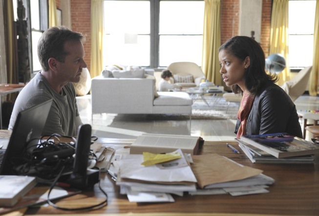 Still of Kiefer Sutherland and Gugu Mbatha-Raw in Touch (2012)