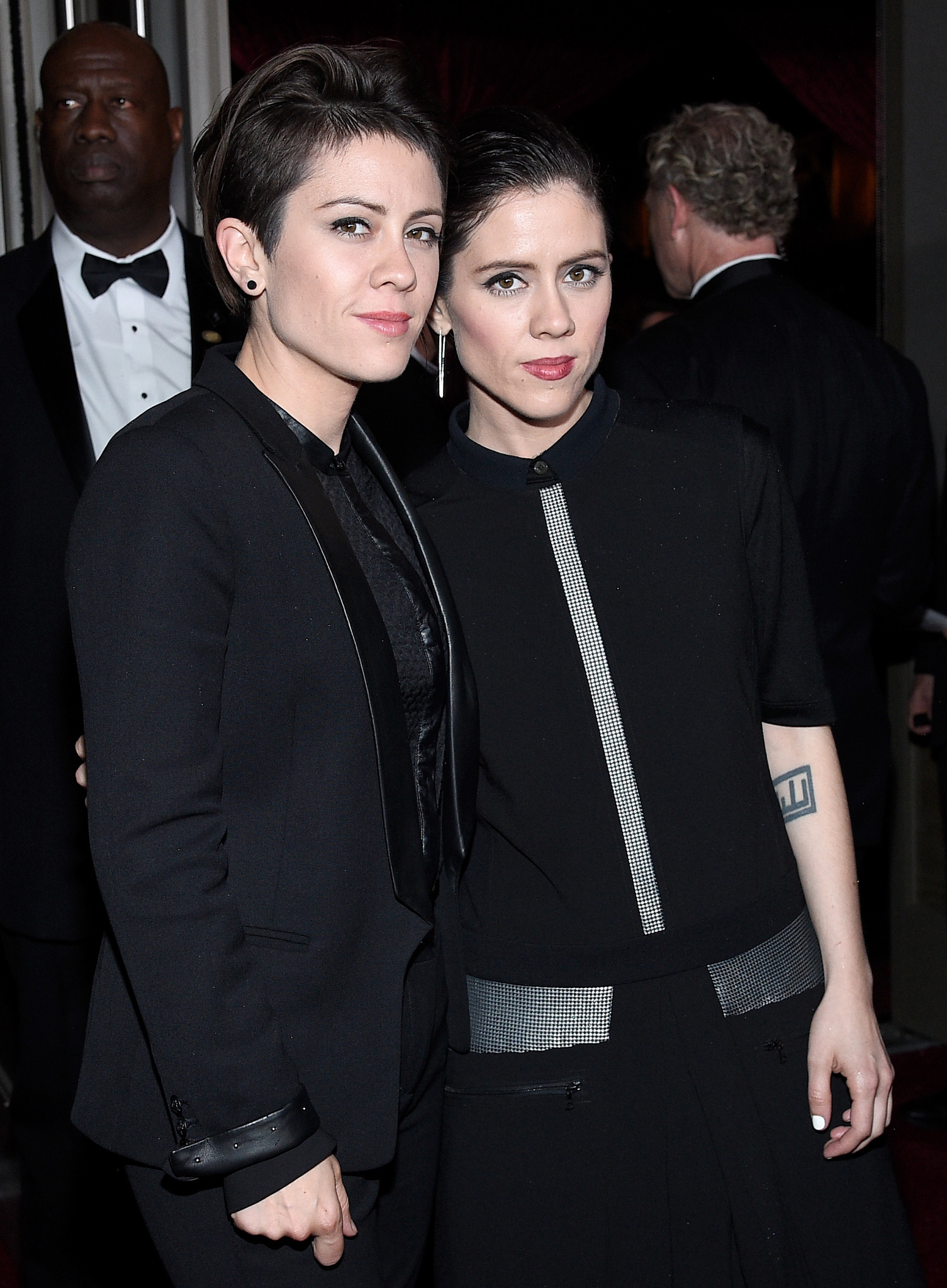 Sara Quin and Tegan Quin at event of The Oscars (2015)