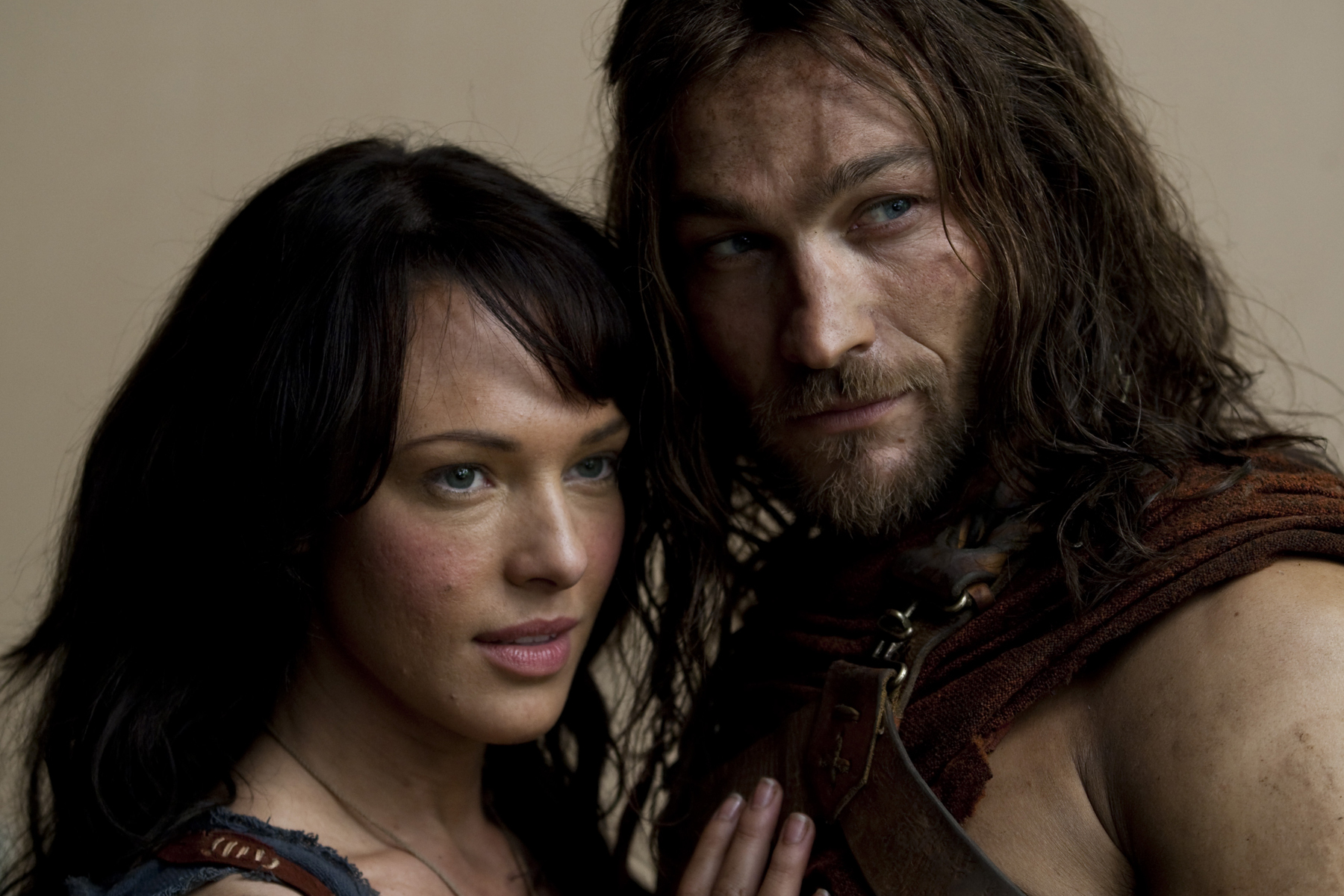 Still of Erin Cummings and Andy Whitfield in Spartacus: Blood and Sand (2010)