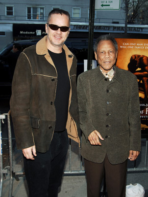 Tim Robbins and José Torres at event of Ring of Fire: The Emile Griffith Story (2005)