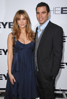 Jessica Alba and Cash Warren at event of The Eye (2008)