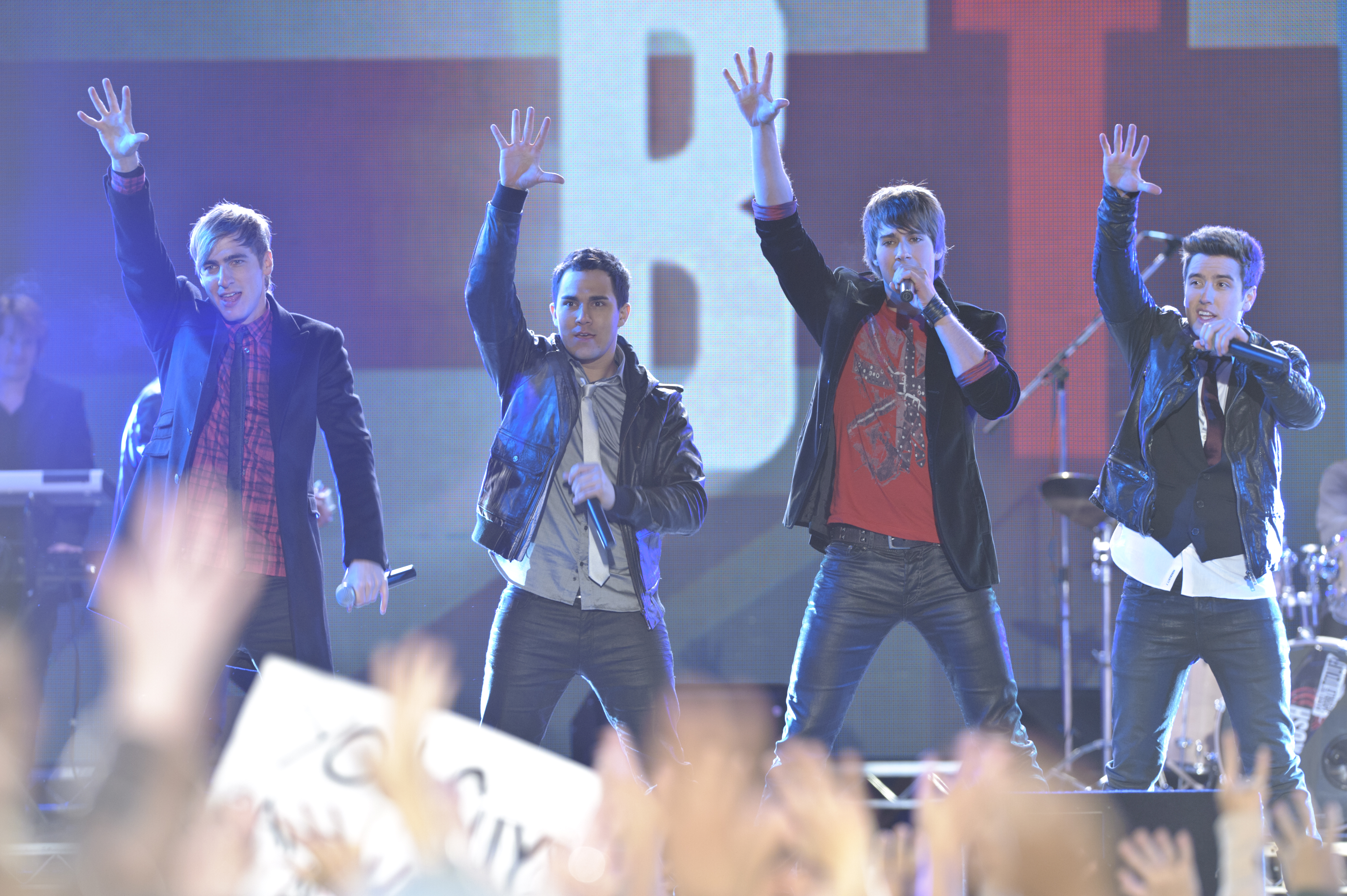 Still of Kendall Schmidt, Carlos PenaVega, James Maslow and Logan Henderson in Big Time Movie (2012)