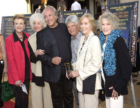 (L to R) Cast members Angela Lansbury, Bea Arthur, Rick McKay, Robert Morse, Eva Marie Saint & Janis Paige at the July 2004 Los Angeles premiere of McKay's film, 