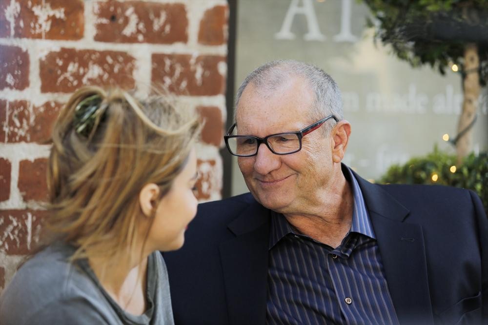 Still of Sofía Vergara and Ed O'Neill in Moderni seima (2009)