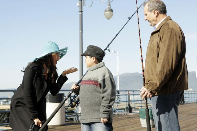 Still of Sofía Vergara, Ed O'Neill and Rico Rodriguez in Moderni seima: Fears (2010)