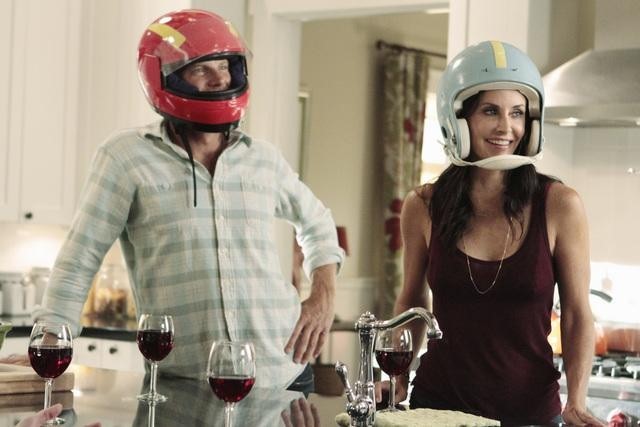 Still of Courteney Cox and Brian Van Holt in Cougar Town (2009)