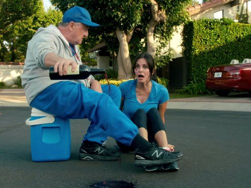 Still of Courteney Cox and Ken Jenkins in Cougar Town (2009)