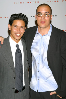 Coby Bell and Anthony Ruivivar at event of Third Watch (1999)
